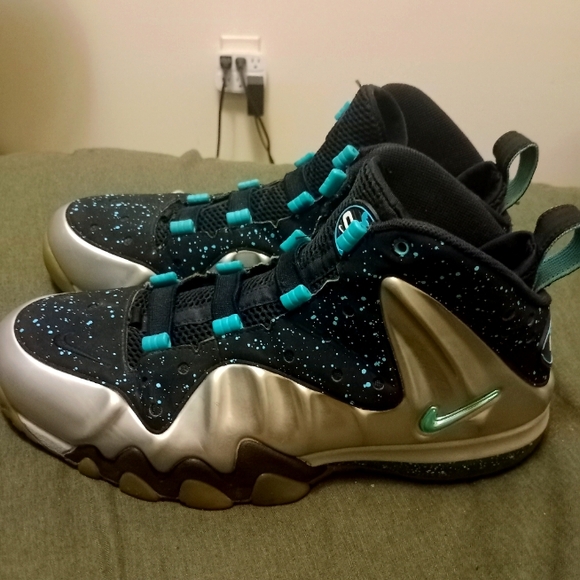 Nike Other - NIKE BARKLEY POSITE MAX SPLATTER MENS Size 12 Men SHOES METALLIC SILVER/BLUE